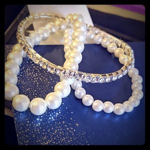 Crystals & Pearls✨Set of 3 Stretch Bracelets🆕